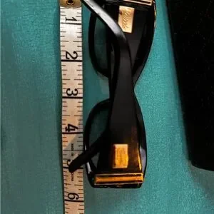 Gucci Black Sunglasses with White Floral Design Gucci Floral Sunglasses 3077/S Black White 175607 – FASHIONPHILE main image 4